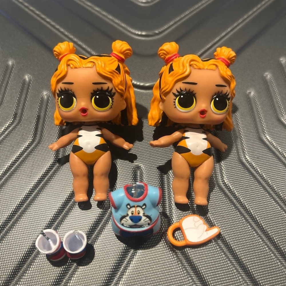 L.O.L. Surprise! Twin Dolls with Accessories